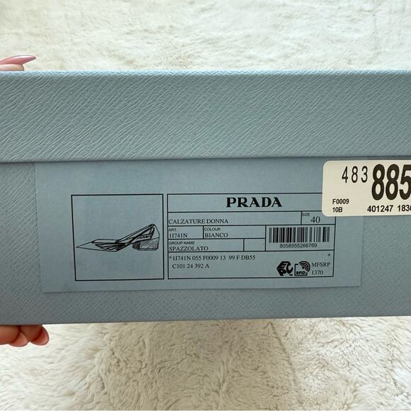 Prada Cut-Out Heeled Brushed Leather Pumps size 40EU or 9US Retail 1200$ - Picture 11 of 11